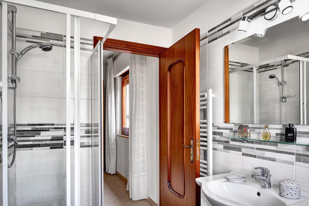 Matisse Nerano By Gocce Apartment Marina del Cantone Room photo